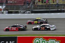 Chris Buescher, Front Row Motorsports, Ford; Michael McDowell, Circle Sport Leavine Family Racing, C