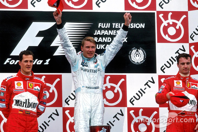 Hakkinen voltaria a ser campeão em 1999, mas a Ferrari faturou entre as equipes com o pódio duplo no Japão.