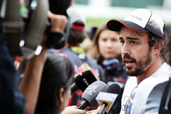 Fernando Alonso, McLaren with the media