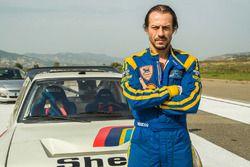 Stefano Accorsi e la Peugeot 205 T16