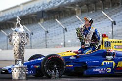 Race winner Alexander Rossi, Herta - Andretti Autosport Honda