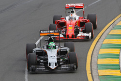 Nico Hulkenberg, Sahara Force India F1 and Sebastian Vettel, Ferrari SF16-H