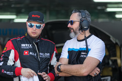 Rob Huff, All-Inkl Motorsport, Citroën C-Elysée WTCC, Yvan Muller, Polestar Cyan Racing