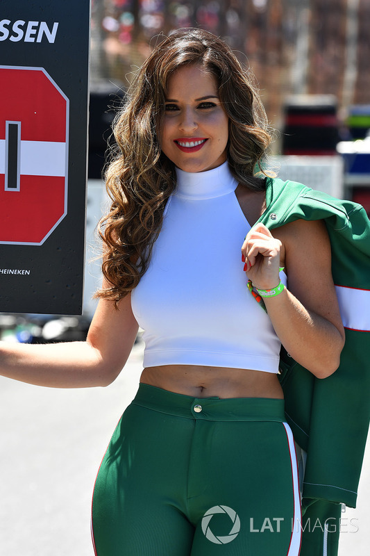 Grid girl