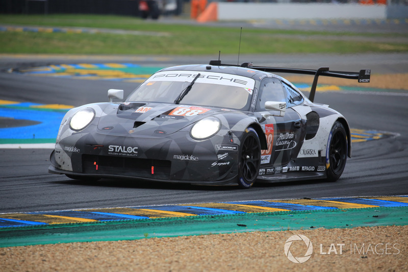 #88 Dempsey Proton Competition Porsche 911 RSR: Matteo Cairoli, Khaled Al Qubaisi, Giorgio Roda