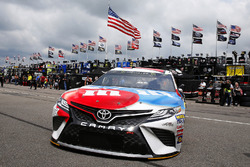 Kyle Busch, Joe Gibbs Racing, Toyota Camry M&M's Red White & Blue