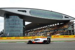 #1 Porsche Team Porsche 919 Hybrid: Neel Jani, Andre Lotterer, Nick Tandy