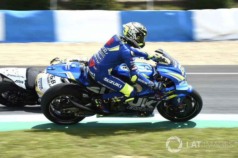 Andrea Iannone, Team Suzuki MotoGP, sort de la trajectoire