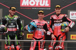 Podium : le vainqueur Marco Melandri, Aruba.it Racing-Ducati SBK Team, le deuxième, Tom Sykes, Kawasaki Racing, le troisième, Chaz Davies, Aruba.it Racing-Ducati SBK Team