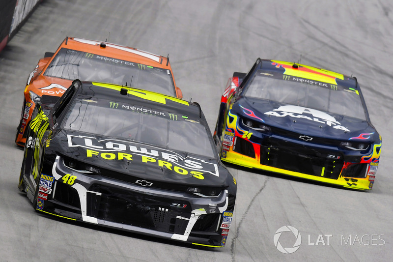 Jimmie Johnson, Hendrick Motorsports, Chevrolet Camaro Lowe's for Pros and William Byron, Hendrick Motorsports, Chevrolet Camaro AXALTA