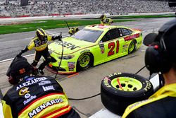 Paul Menard, Wood Brothers Racing, Menards / Moen Ford Fusion pits