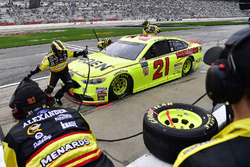 Paul Menard, Wood Brothers Racing, Menards / Moen Ford Fusion pits