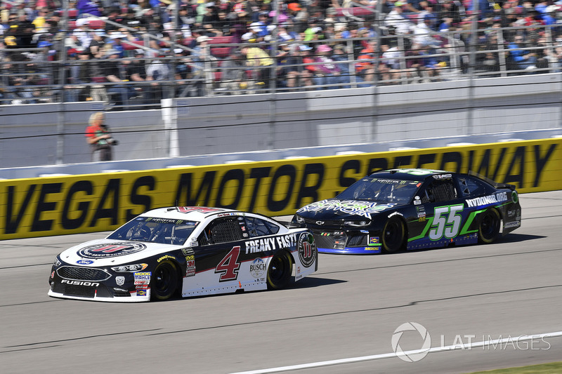 Kevin Harvick, Stewart-Haas Racing, Ford Fusion Jimmy John's and Joey Gase, Premium Motorsports, Chevrolet Camaro Nevada Donor Network