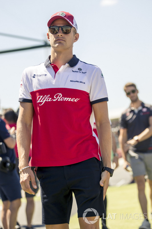 Marcus Ericsson, Sauber on the drivers parade