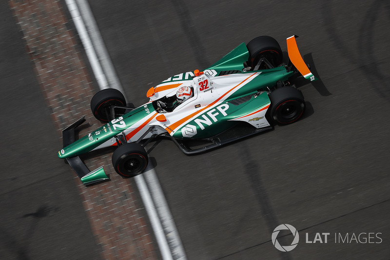 17. <img src="https://cdn-8.motorsport.com/static/img/cfp/0/0/0/200/228/s3/united_states-2.jpg" alt="" width="20" height="12" /> Кайл Кайзер, Juncos Racing Chevrolet
