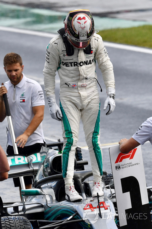 Pole sitter Lewis Hamilton, Mercedes-AMG F1 celebrates in parc ferme