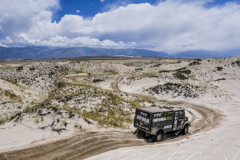 #501 Team De Rooy Iveco: Federico Villagra, Ricardo Adrian Torlaschi, Adrian Arturo Yacopini