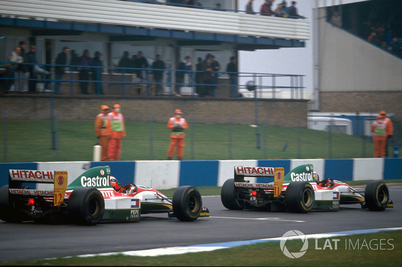 Johnny Herbert, Lotus 107B ve Alessandro Zanardi, Lotus 107B