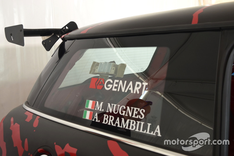 Mini John Cooper Works Lite, Mini Italia, dettaglio