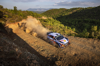 Thierry Neuville, Nicolas Gilsoul, Hyundai Motorsport Hyundai i20 Coupe WRC