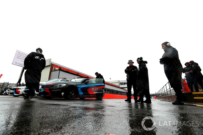 Silverstone mojado