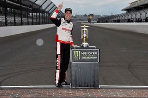 Brad Keselowski, Team Penske, Ford Fusion Discount Tire celebrates his win