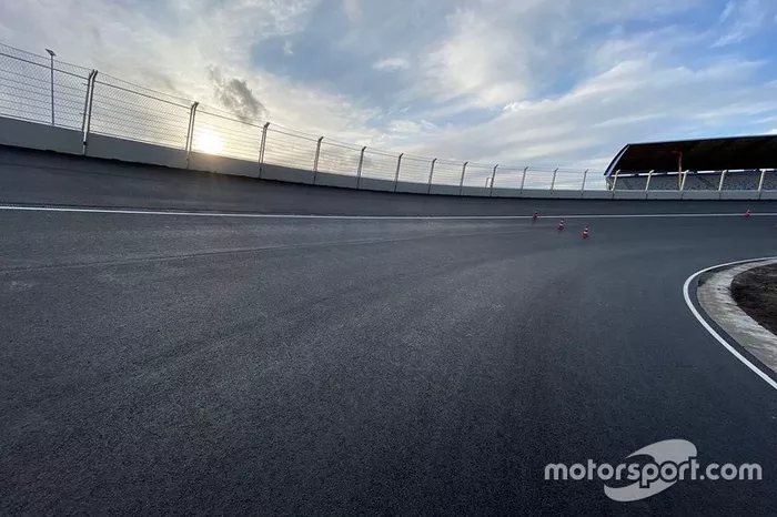 3- GP de Holanda: 3 de mayo. Ahora mismo, Zandvoort tiene todas las papeltas de recibir el primer gran premio de la temporada 2020 de F1. Si la situación no cambia radicalmente, probablemente hasta ese primer fin de semana de mayo no veamos la primera carrera.