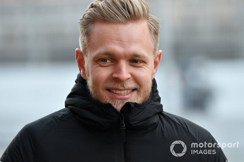 #12: Kevin Magnussen (Haas) - 930.000 Follower