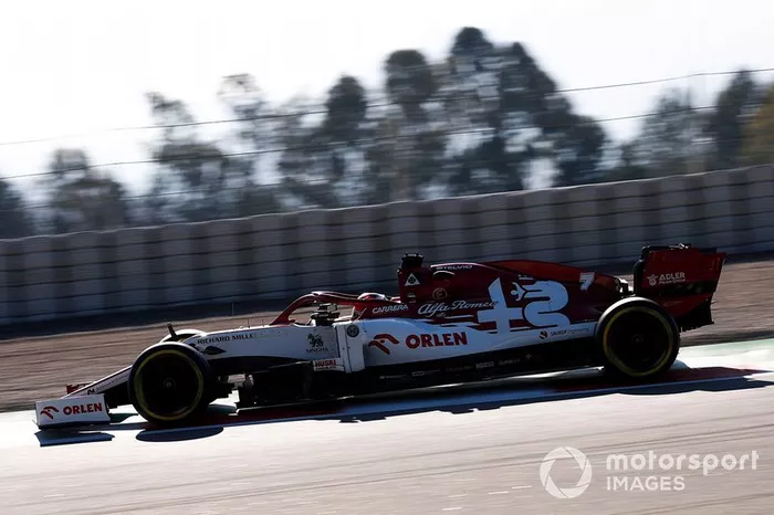 Kimi Raikkonen, Alfa Romeo Racing C39 : 300 (1397 km)