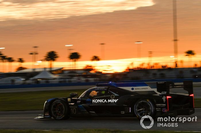 #10 Wayne Taylor Racing Cadillac DPi-V.R. Cadillac DPi, DPi: Renger Van Der Zande, Ryan Briscoe, Scott Dixon, Kamui Kobayashi