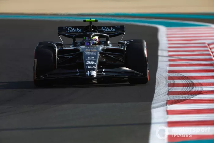 Zhou Guanyu, Alfa Romeo C43