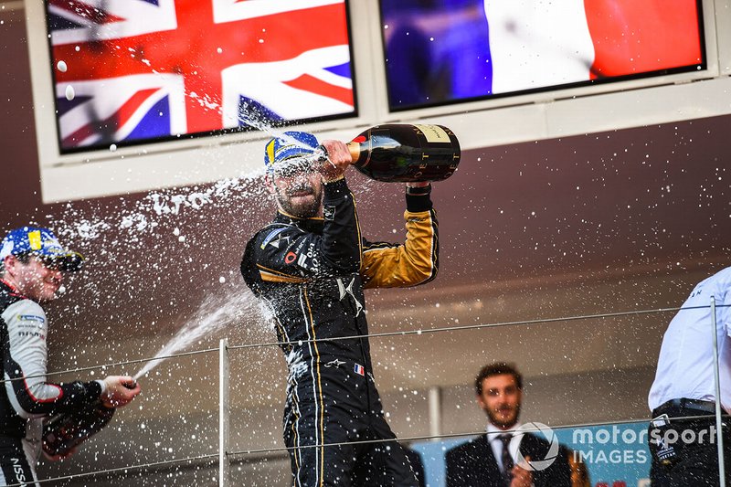Jean-Eric Vergne, DS TECHEETAH celebrates victory on the podium