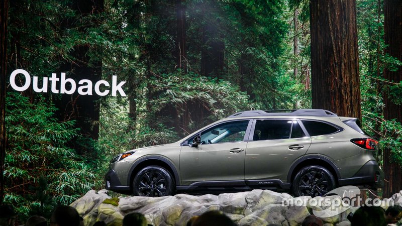 Subaru Outback 2020 року на Автошоу в Нью-Йорку