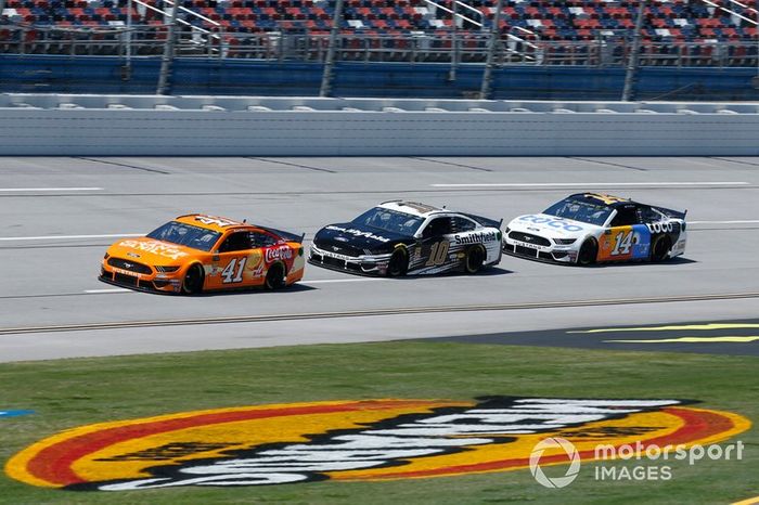  Daniel Suarez, Stewart-Haas Racing, Ford Mustang Coca-Cola Orange Vanilla  Aric Almirola, Stewart-Haas Racing, Ford Mustang Smithfield  Clint Bowyer, Stewart-Haas Racing, Ford Mustang Toco Warranty