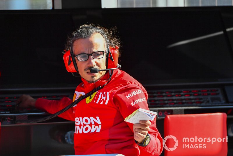 Laurent Mekies, Direttore Sportivo, Ferrari, al muretto box Ferrari