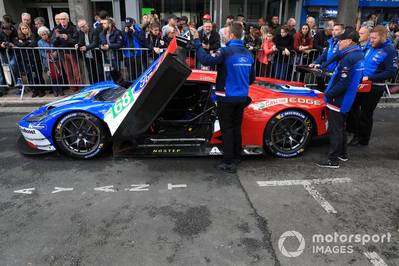 #68 Ford Chip Ganassi Racing Ford GT