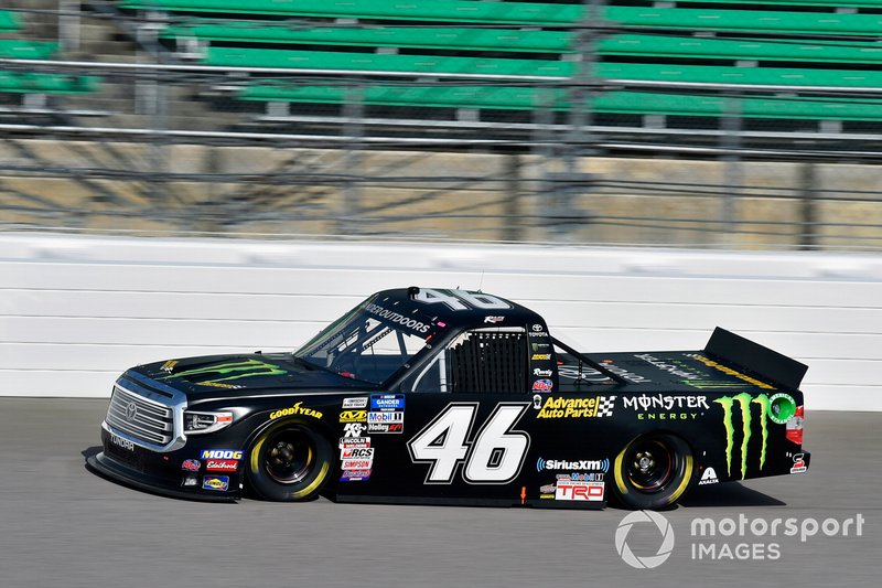 Riley Herbst, Kyle Busch Motorsports, Toyota Tundra Monster Energy/Advance Auto Parts