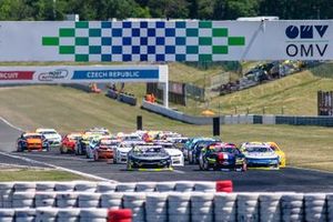 Start der NASCAR-Euroserie 2019 in Most