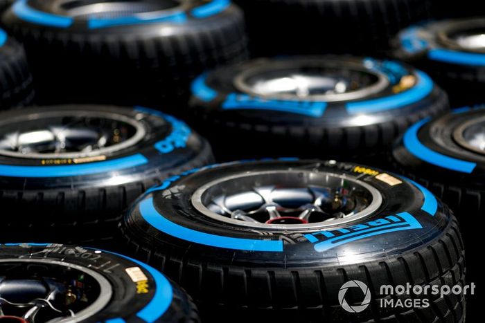 Neumáticos para lluvia Pirelli