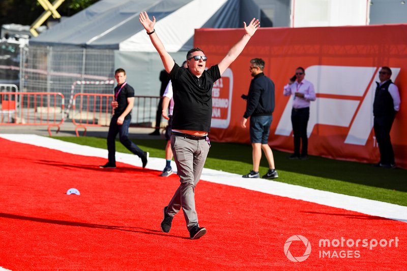 David Croft, Sky TV plays cricket in the paddock
