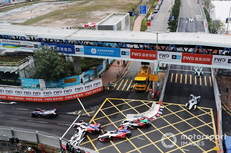 Felipe Nasr, Dragon Racing, Penske EV-3 choca y se lleva a Pascal Wehrlein, Mahindra Racing, M5 Electro, Jérôme d'Ambrosio, Mahindra Racing, M5 Electro