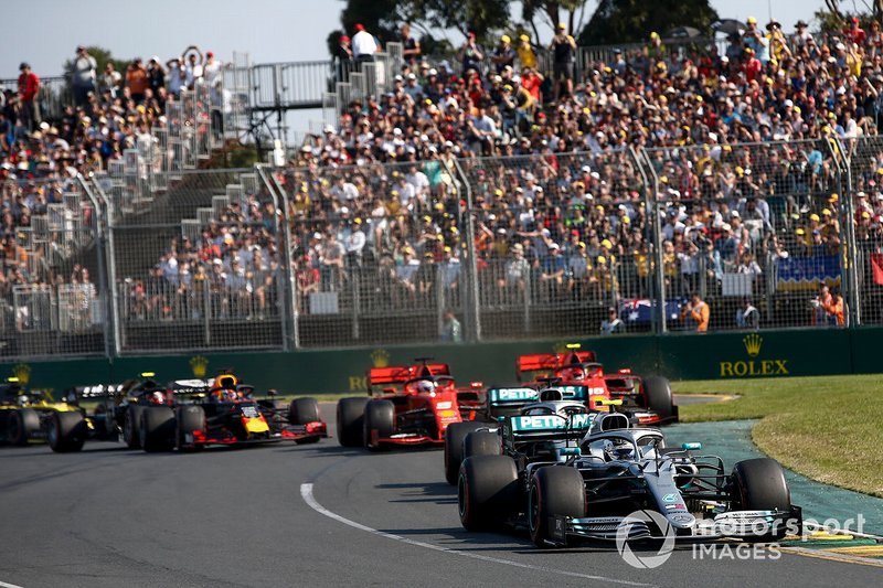 Valtteri Bottas, Mercedes AMG W10, leads Lewis Hamilton, Mercedes AMG F1 W10, Sebastian Vettel, Ferrari SF90, Charles Leclerc, Ferrari SF90, Max Verstappen, Red Bull Racing RB15, and the rest of the field at the start