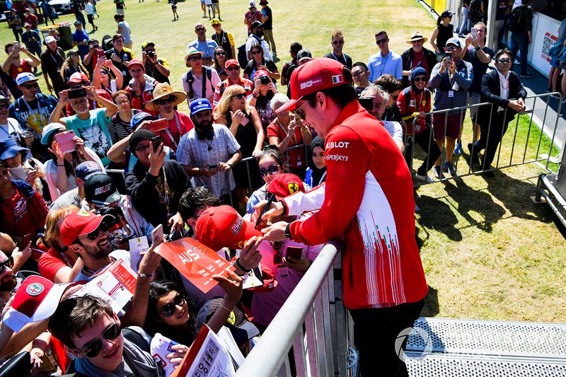 Charles Leclerc, Ferrari signs autographs