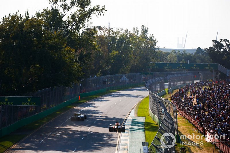 Даніель Ріккардо, Renault F1 Team R.S.19, П'єр Гаслі, Red Bull Racing RB15