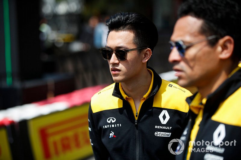 Guanyu Zhou, Renault F1 Team