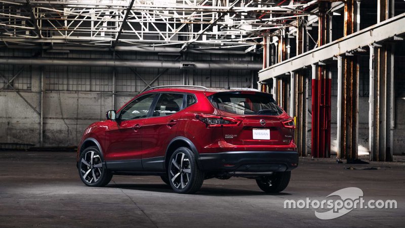 Nissan Rogue Sport 2020 року