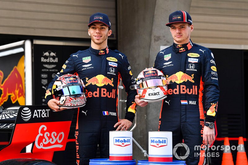 Pierre Gasly, Red Bull Racing ve Max Verstappen, Red Bull Racing, 1000. yarış kutlamalarında