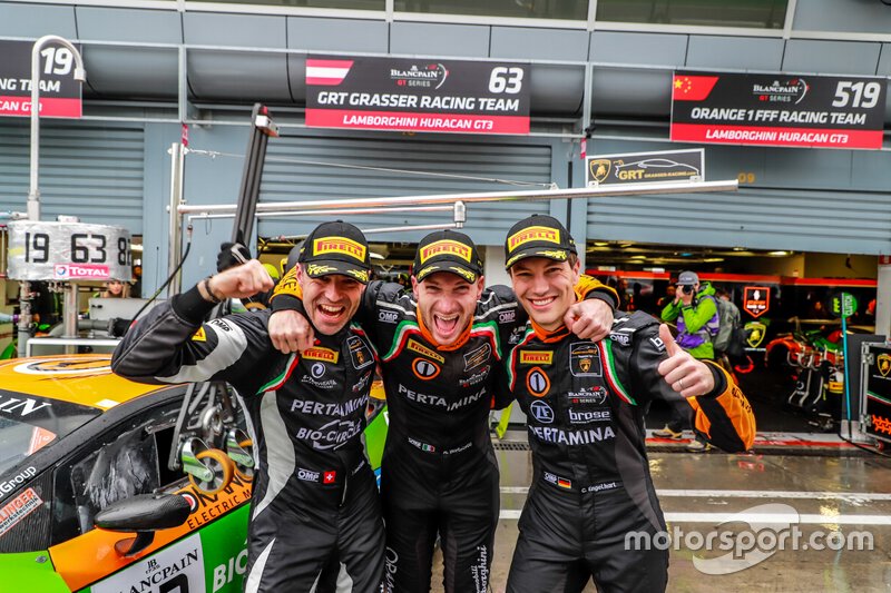 Pole: #63 GRT Grasser Racing Team Lamborghini Huracan GT3 Evo: Mirko Bortolotti, Rolf Ineichen, Christian Engelhart