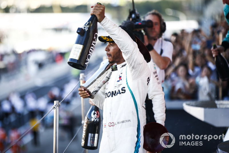 Победитель Льюис Хэмилтон, Mercedes AMG F1
