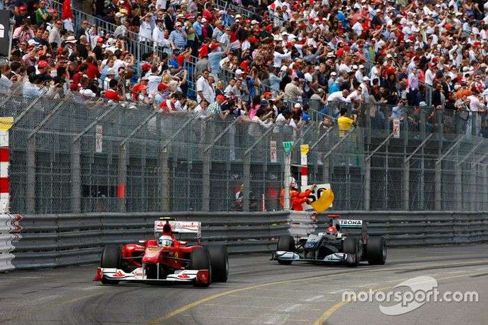 Fernando Alonso, Ferrari F10, Michael Schumacher, Mercedes GP W01